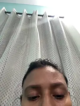 heenashai online show from 12/19/25, 08:16