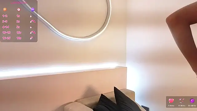 Snapshot of lulu_wonder chatting on 11/29/25, 08:45 lulu wonder online show from 11/29/25, 08:45