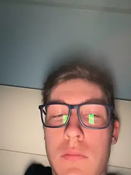 Snapshot of Anton2026 chatting on 04/04/26, 09:01 Anton2026 online show from 04/04/26, 09:01