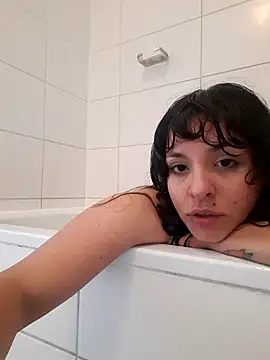 Snapshot of itsbbysaeko chatting on 10/27/25, 06:01 itsbbysaeko online show from 10/27/25, 06:01