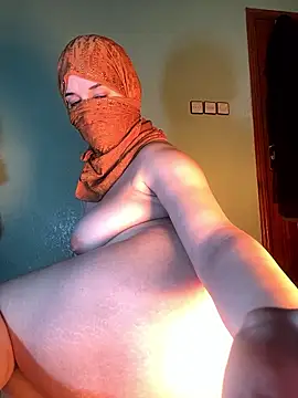 SaraChouchou online show from 01/15/26, 12:37