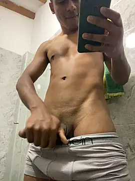 liam Brooks9 online show from 12/01/25, 04:17