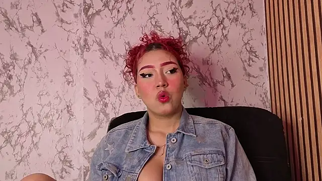 Snapshot of sweetcherryyy_ chatting on 11/27/25, 03:19 sweetcherryyy online show from 11/27/25, 03:19