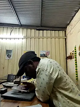 RNlov online show from 11/20/25, 06:13