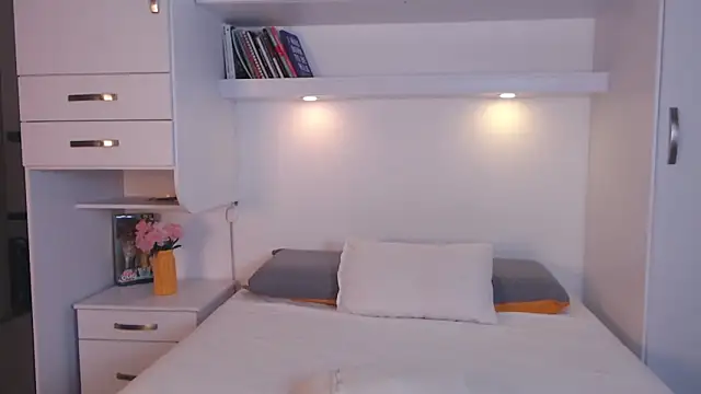 Snapshot of MartiRuis10 chatting on 11/07/25, 09:26 MartiRuis10 online show from 11/07/25, 09:26