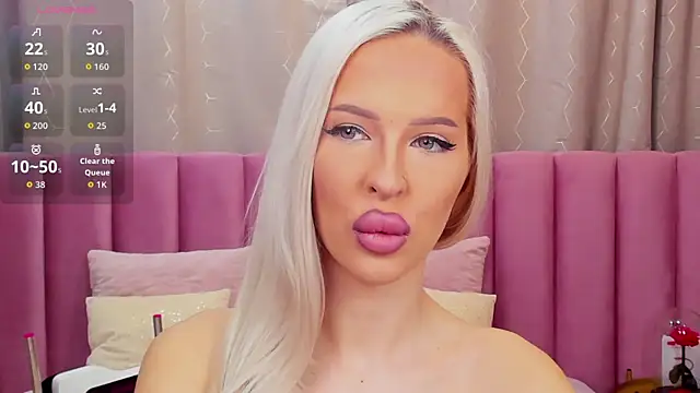 Snapshot of KailaCrystall chatting on 11/20/25, 01:06 KailaCrystall online show from 11/20/25, 01:06