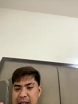 Snapshot of selfsuckertrans4u chatting on 10/18/25, 09:10 selfsuckertrans4u online show from 10/18/25, 09:10