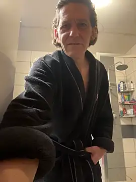 kon77777 online show from 11/17/25, 03:34