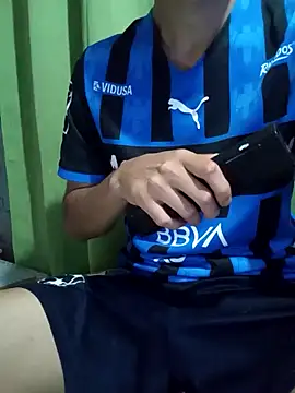 Snapshot of Pedropuente200 chatting on 10/26/25, 06:41 Pedropuente200 online show from 10/26/25, 06:41