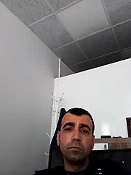 Bugattiveyron1 online show from 10/18/25, 11:44