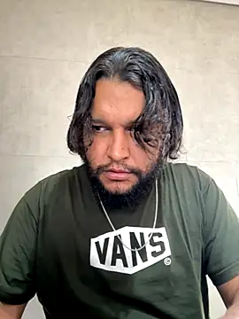 LoboCachorro online show from 10/31/25, 01:12