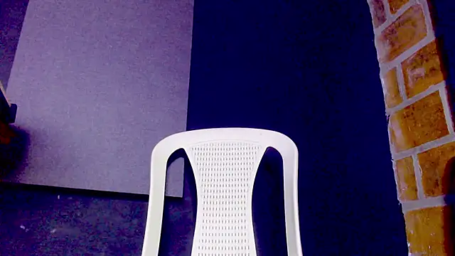 Snapshot of Anaconda_larga chatting on 02/17/26, 02:35 Anaconda larga online show from 02/17/26, 02:35