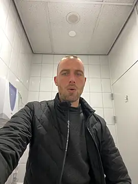 Rotteei1 online show from 12/03/25, 01:09