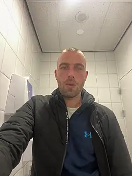 Rotteei1 online show from 04/22/26, 12:39