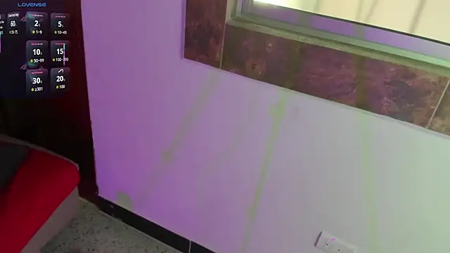 Nikki  uwu online show from 04/09/26, 04:12