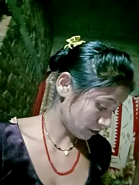 Hot cauple indian online show from 11/12/25, 12:27