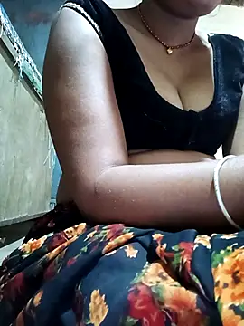 Hot cauple indian online show from 04/23/26, 11:53