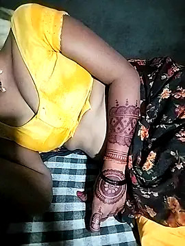 Snapshot of Hot_cauple_indian chatting on 04/26/26, 04:59 Hot cauple indian online show from 04/26/26, 04:59