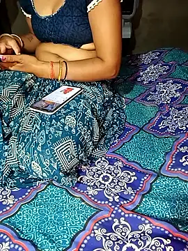 Snapshot of Hot_cauple_indian chatting on 06/15/26, 08:16 Hot cauple indian online show from 06/15/26, 08:16