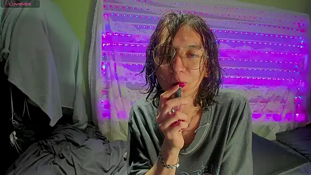 najimi uwu online show from 11/09/25, 09:13