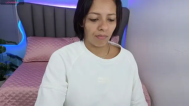 Aria Russo online show from 11/14/25, 03:00