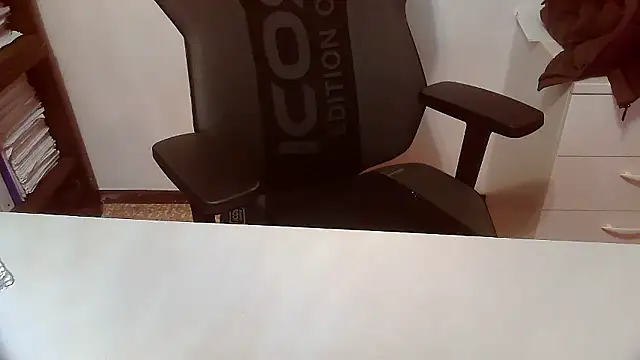 Snapshot of topg84 chatting on 01/08/26, 07:05 topg84 online show from 01/08/26, 07:05