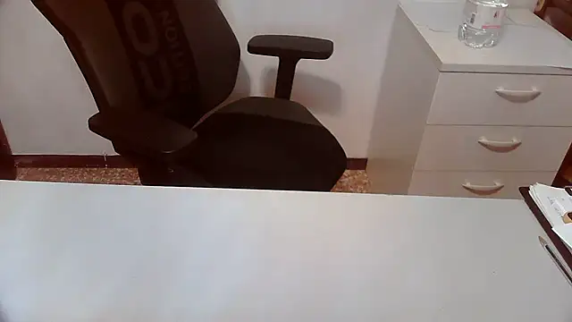 Snapshot of topg84 chatting on 01/11/26, 06:46 topg84 online show from 01/11/26, 06:46