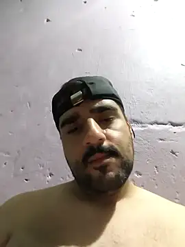 Snapshot of gusto14cm chatting on 02/12/26, 04:40 gusto14cm online show from 02/12/26, 04:40