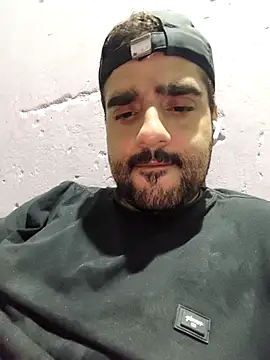 Snapshot of gusto14cm chatting on 02/28/26, 02:45 gusto14cm online show from 02/28/26, 02:45