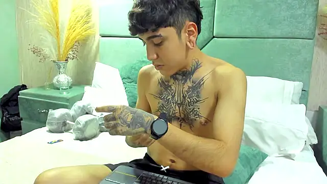 SantiOlsen online show from 12/20/25, 02:24