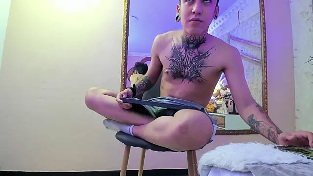 SantiOlsen online show from 12/21/25, 03:41