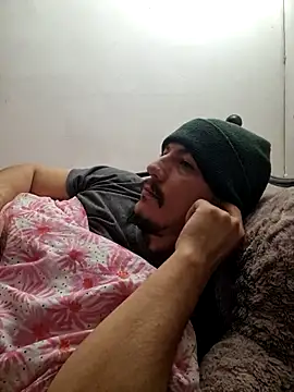 bbyxklaus online show from 10/30/25, 02:24