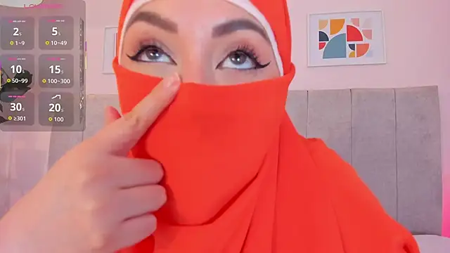 fatiima  online show from 02/17/26, 07:09