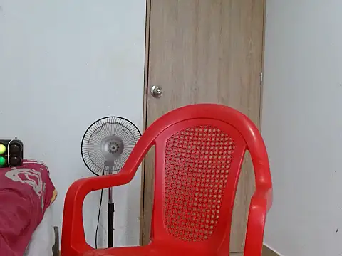 mia chanel104 online show from 11/28/25, 04:09