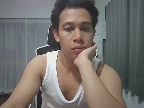 Snapshot of SobaKurd chatting on 11/11/25, 02:17 SobaKurd online show from 11/11/25, 02:17