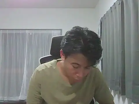 Snapshot of SobaKurd chatting on 11/13/25, 12:37 SobaKurd online show from 11/13/25, 12:37