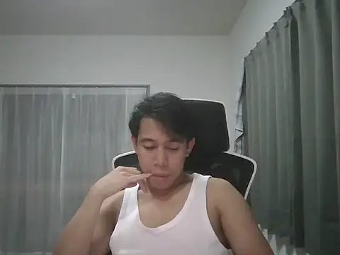 Snapshot of SobaKurd chatting on 11/14/25, 10:36 SobaKurd online show from 11/14/25, 10:36