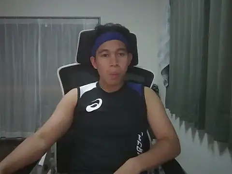 Snapshot of SobaKurd chatting on 11/15/25, 01:29 SobaKurd online show from 11/15/25, 01:29