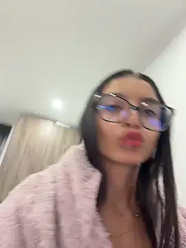 Snapshot of violeta365 chatting on 04/07/26, 02:17 violeta365 online show from 04/07/26, 02:17