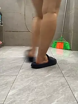 HinayLa online show from 04/16/26, 02:29