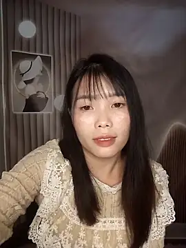 Fish yellow online show from 11/11/25, 01:33