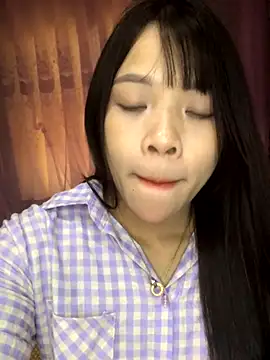 Duck dona online show from 11/17/25, 02:39