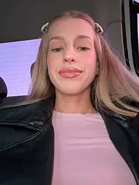 kira mia online show from 03/07/26, 03:42