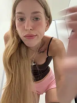 kira mia online show from 04/09/26, 04:34