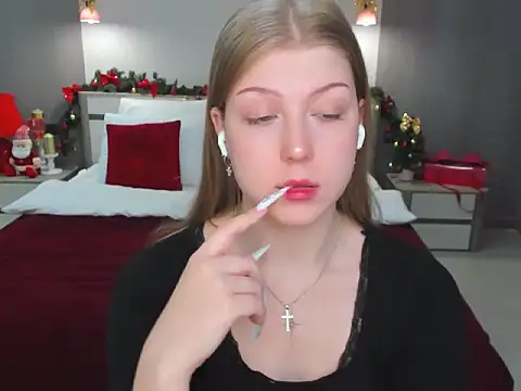 Stella Light online show from 12/15/25, 11:58