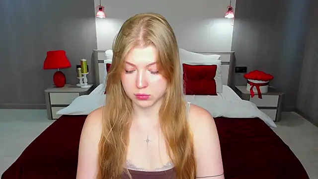 Snapshot of Stella_Light chatting on 06/23/26, 12:25 Stella Light online show from 06/23/26, 12:25