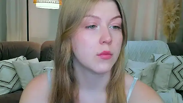 Snapshot of Stella_Light chatting on 07/01/26, 11:23 Stella Light online show from 07/01/26, 11:23