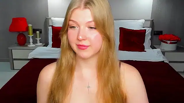 Snapshot of Stella_Light chatting on 07/21/26, 06:21 Stella Light online show from 07/21/26, 06:21