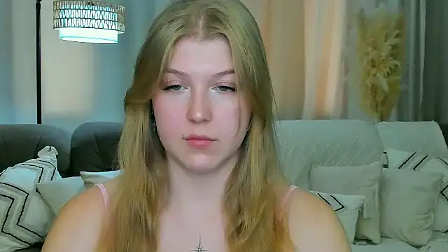 Snapshot of Stella_Light chatting on 07/31/26, 11:53 Stella Light online show from 07/31/26, 11:53