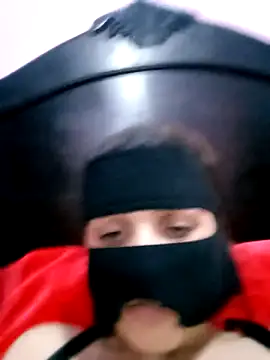 SandyAmr online show from 11/18/25, 02:43